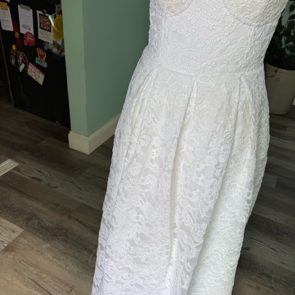 NWT Express Bridal Lace Strapless Sweetheart Dress Midi Tea Length White Size 4 - Picture 9 of 12